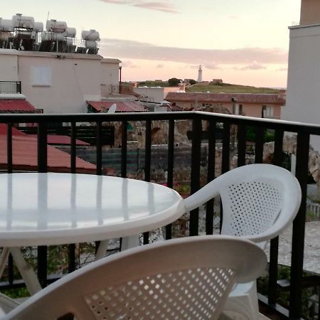 Luxury Apartment In Light House Beach Paphos Exterior foto